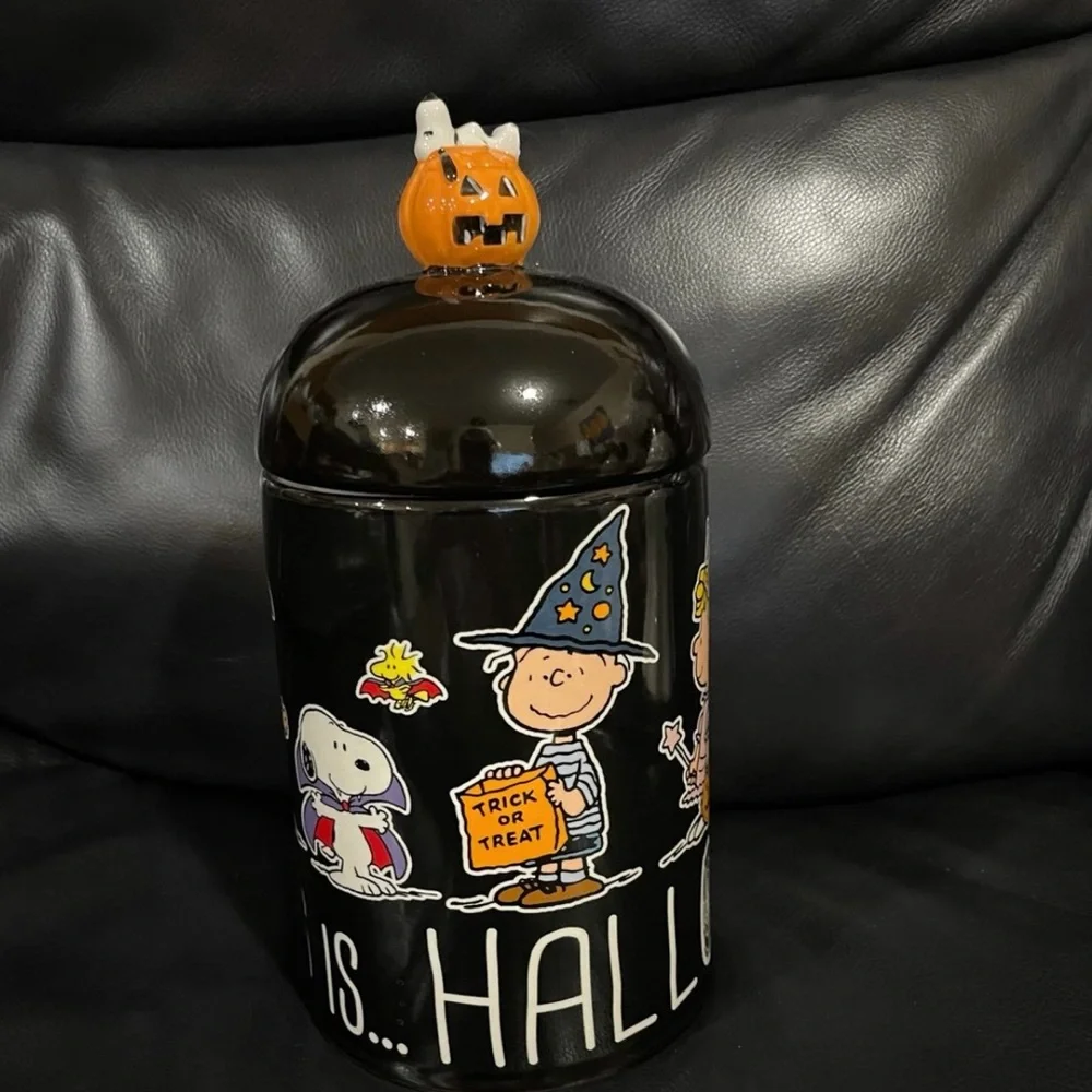 Peanuts Snoopy Halloween Canister “Hapiness is Halloween”